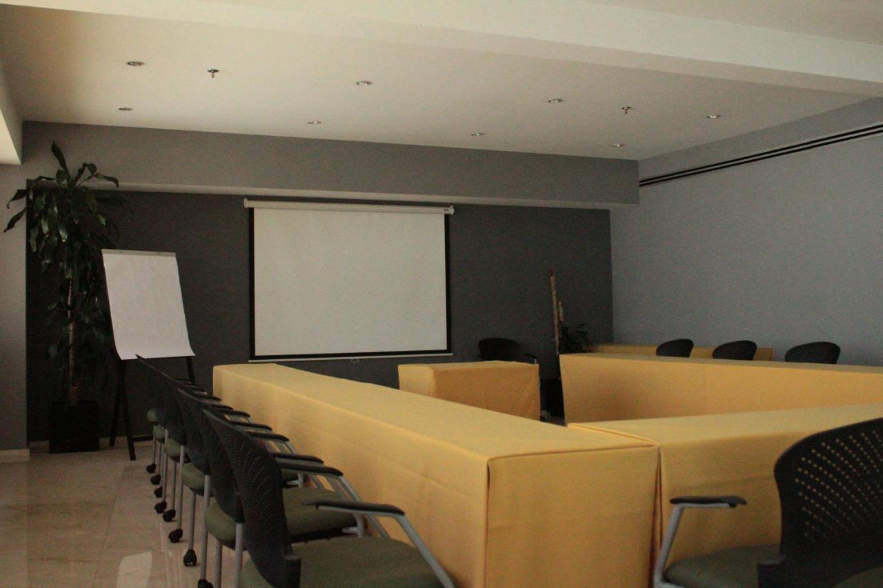 Finsa By Ihg 4*