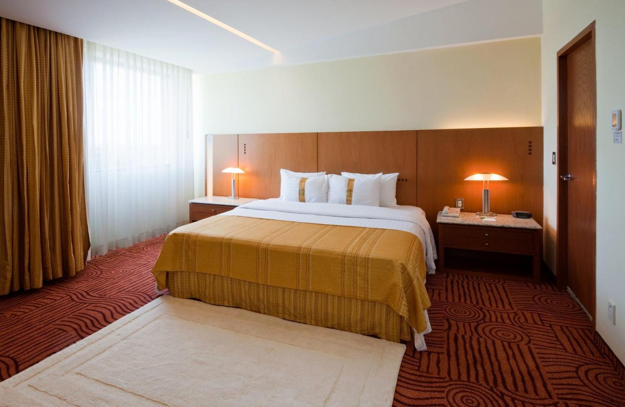 Finsa By Ihg Hotel