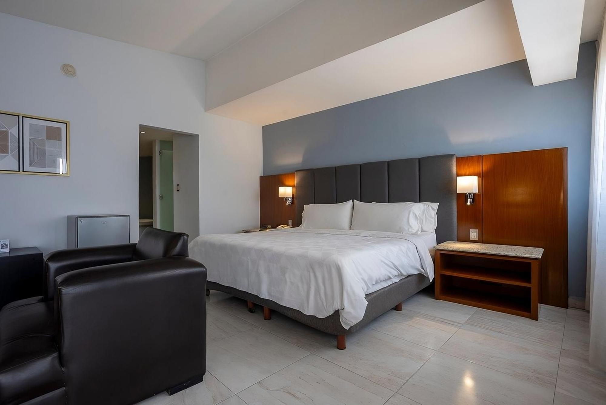 Finsa By Ihg 4* Puebla